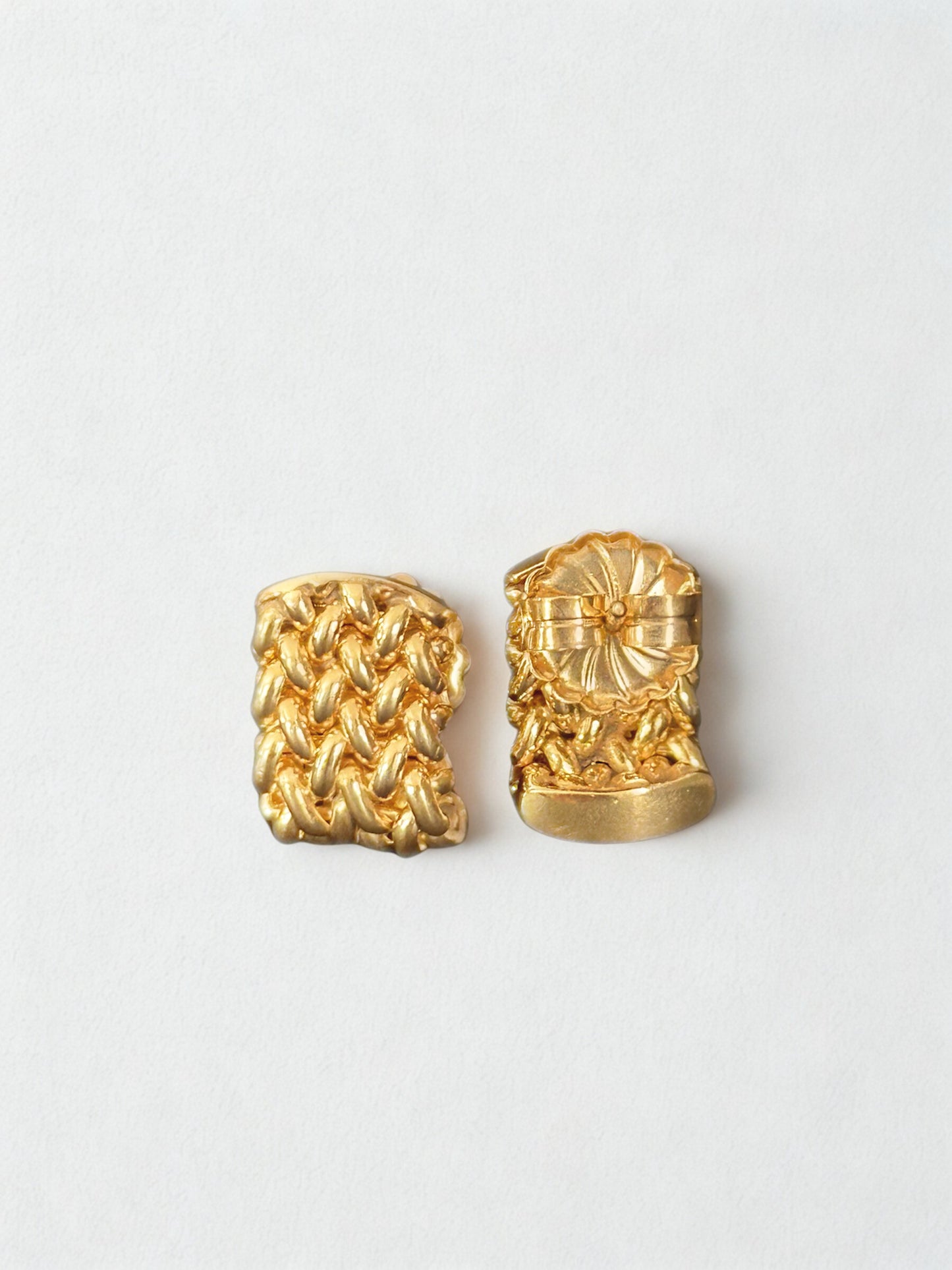 Léa - Mesh design studs